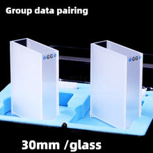 Laden Sie das Bild in den Galerie-Viewer, High Transmittance Glass Cuvette - 30mm Path Length, 10.5ml Capacity, Two-Sided Illumination, Bulk Purchase